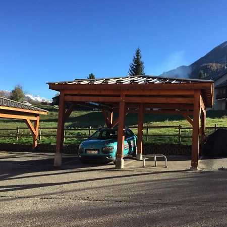Appartement Offrant Une Magnifique Vue Des Montagnes แซงต์-เลแฌร์-เลส์-เมแลซ ภายนอก รูปภาพ